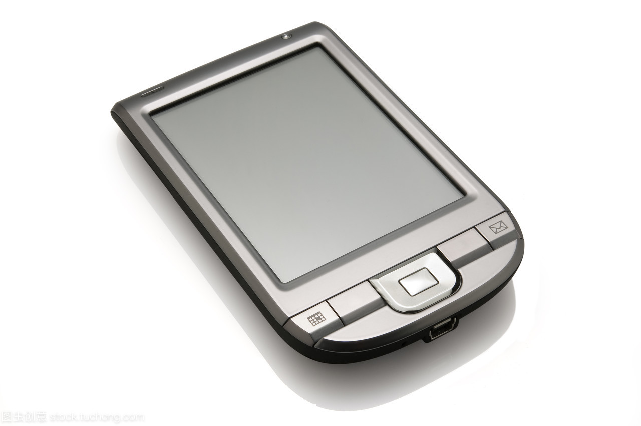 白色背景下的靜物詩 現代數碼產品的通信之網